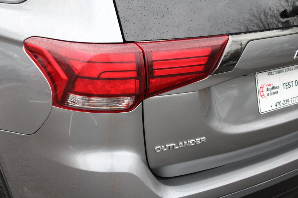 Used 2020 Mitsubishi Outlander LE image 37