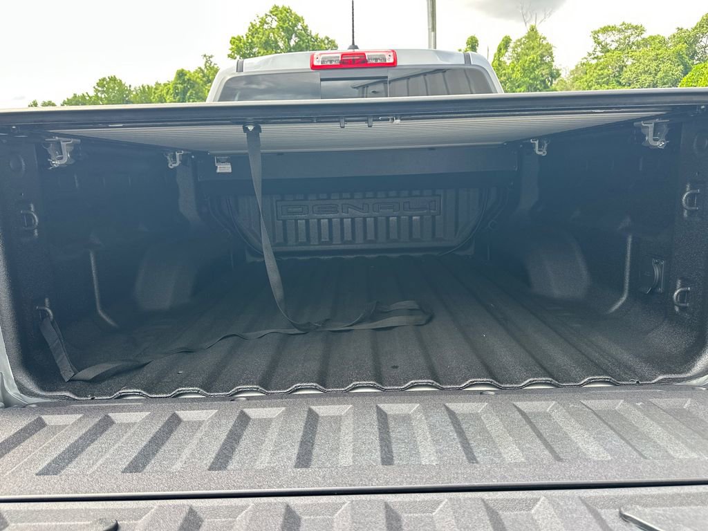 Used 2024 GMC Canyon Denali AWD/4WD image 19