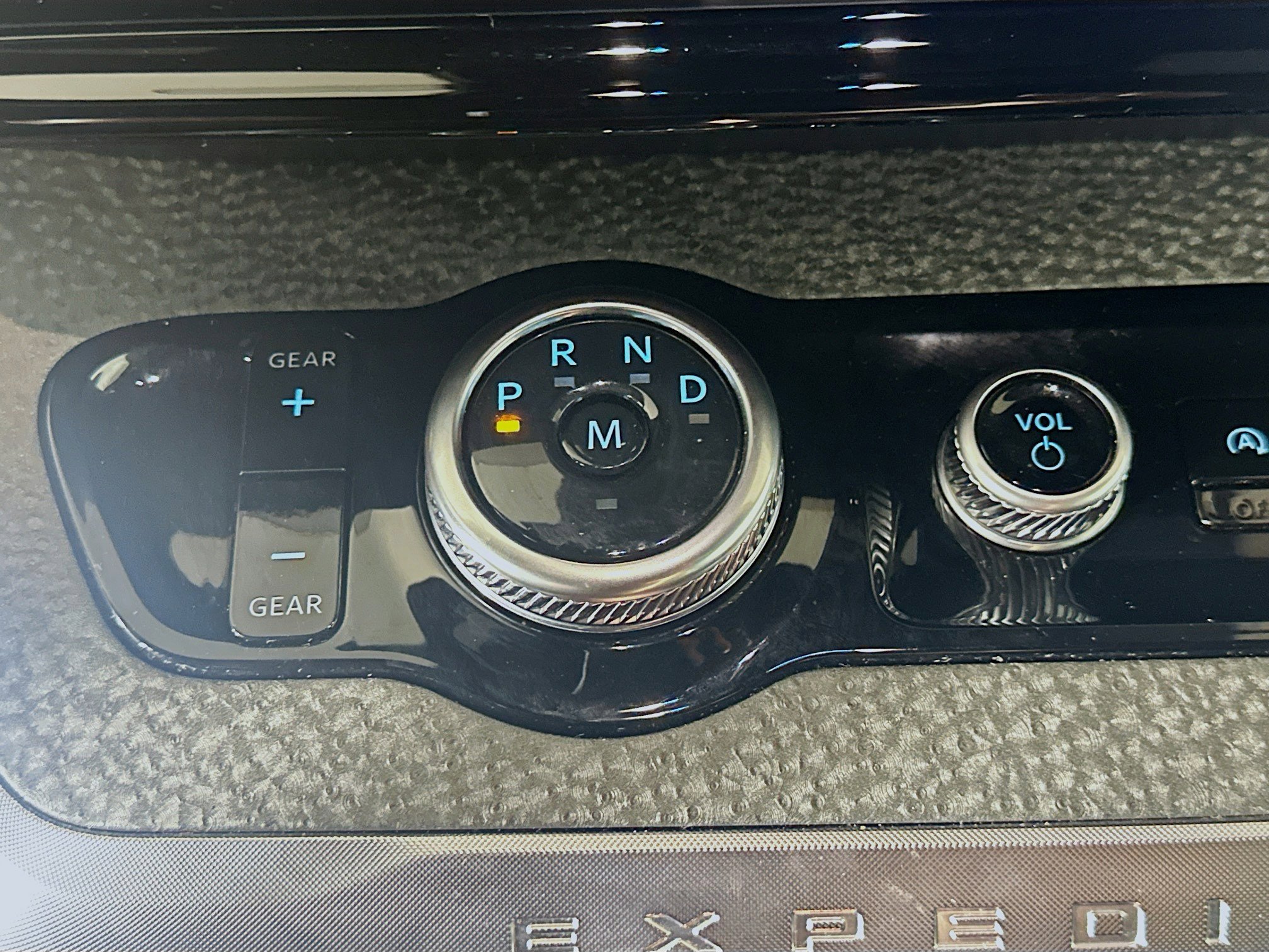 Used 2025 Ford Expedition Tremor AWD/4WD image 25