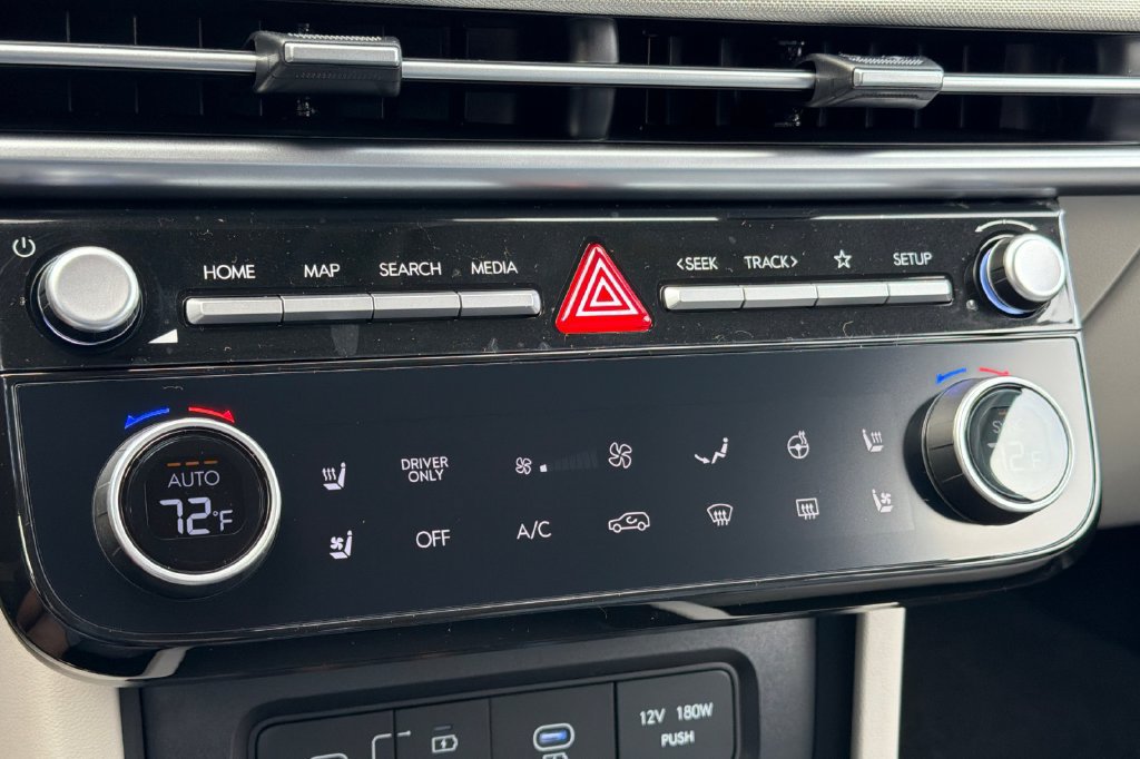 New 2026 Hyundai Tucson Limited AWD/4WD image 18