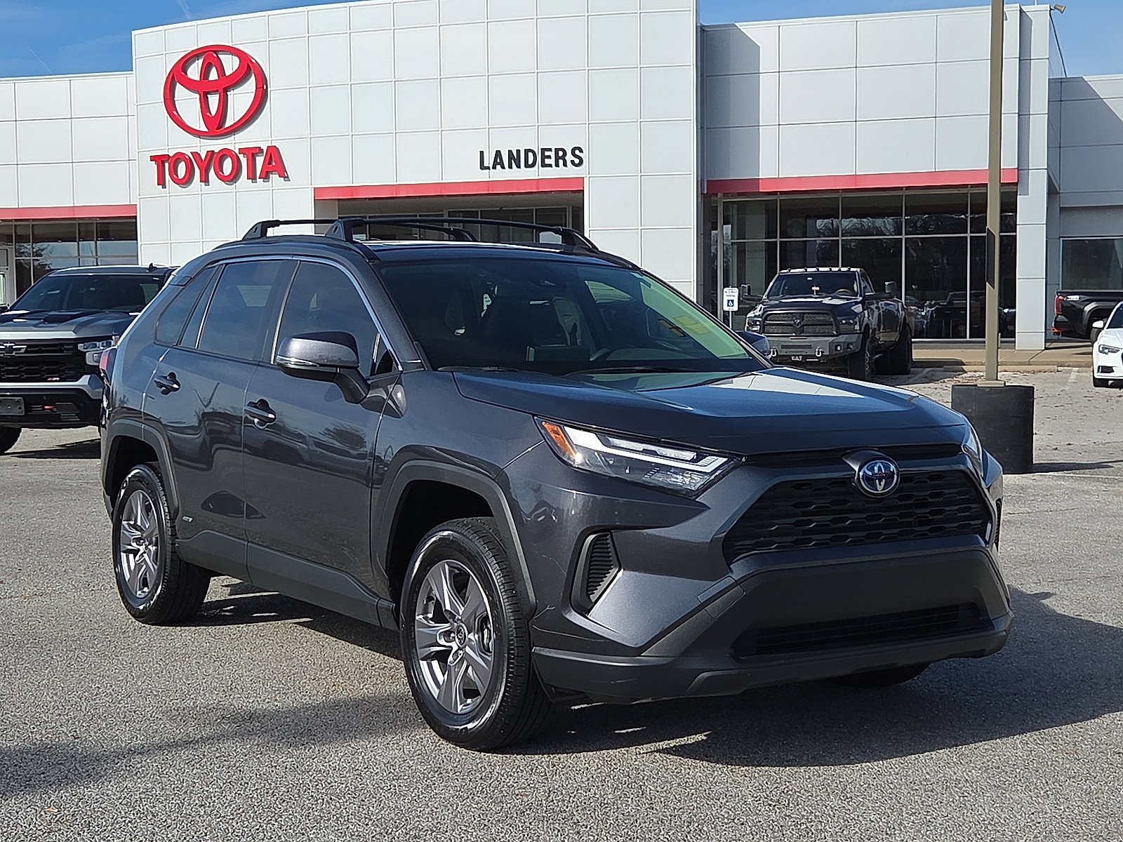 Used 2022 Toyota RAV4 XLE
