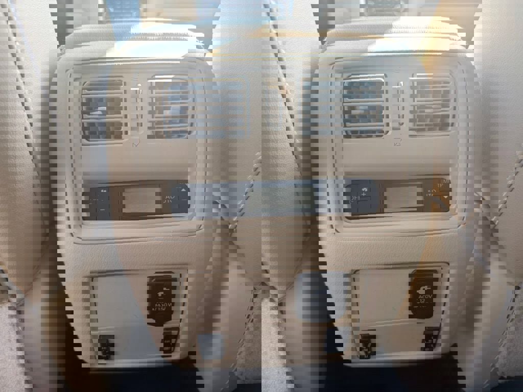 Used 2017 Nissan Pathfinder Platinum w/ Cargo Package image 35