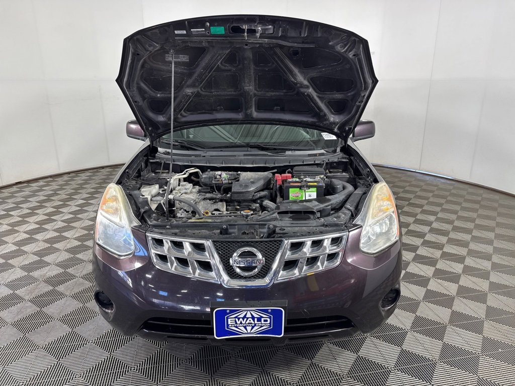 Used 2013 Nissan Rogue SV image 4