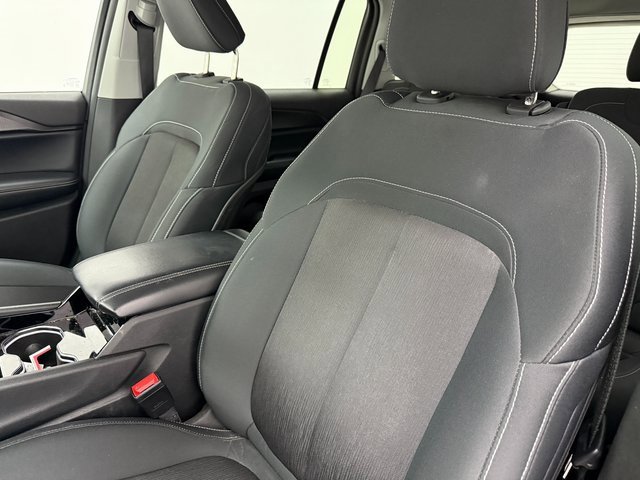 Used 2023 Jeep Grand Cherokee L Laredo image 9