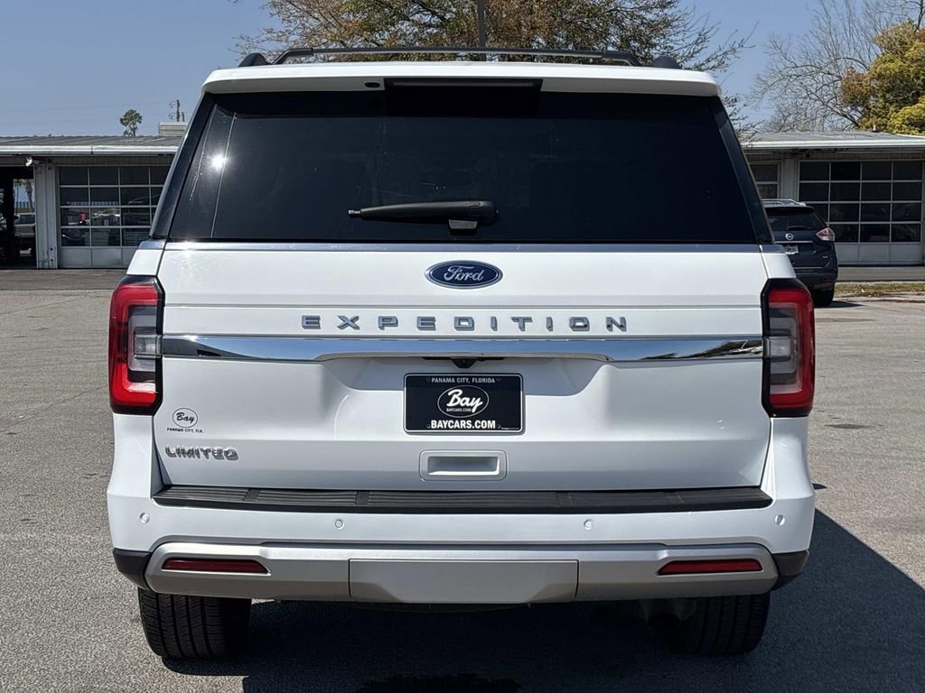 Used 2024 Ford Expedition Limited image 4
