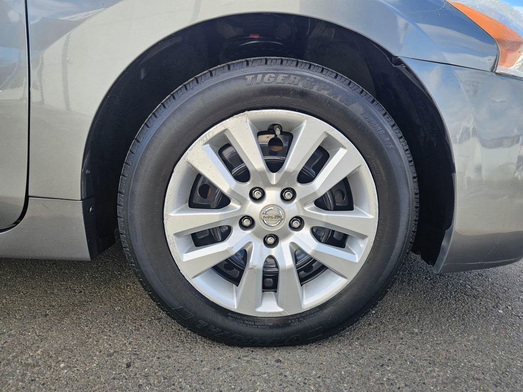 Used 2015 Nissan Altima 2.5 S w/ Power Driver Seat Package image 9