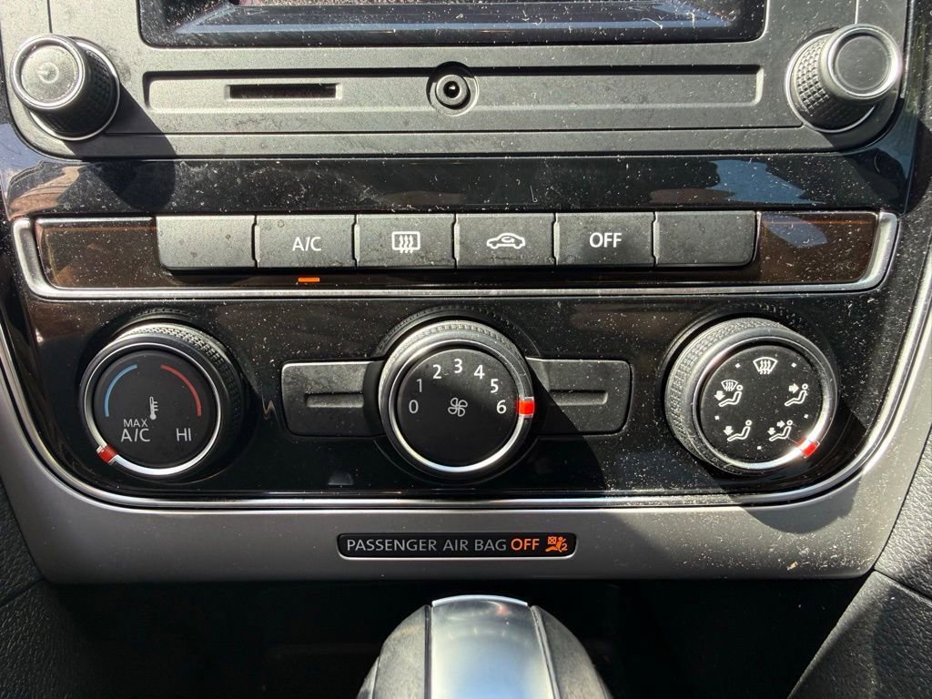 Used 2018 Volkswagen Passat 2.0T S FWD image 27