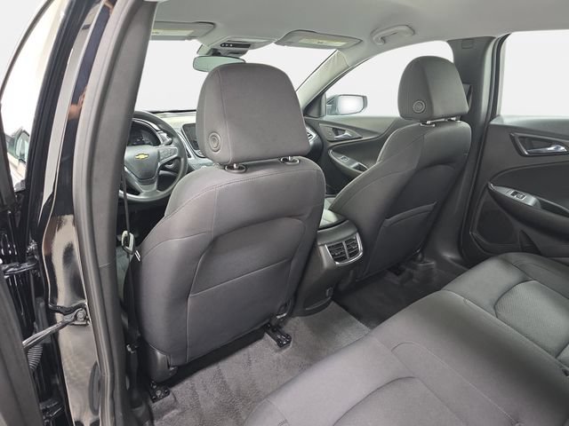 Used 2025 Chevrolet Malibu LT FWD image 12