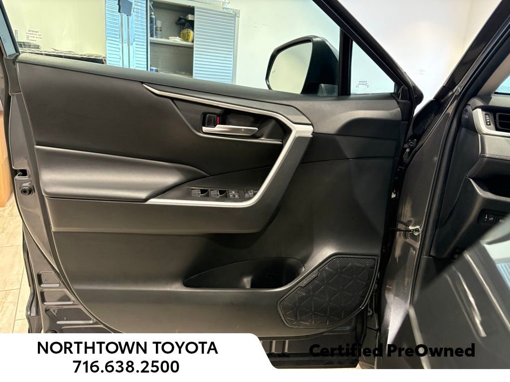 Used 2023 Toyota RAV4 XLE image 22