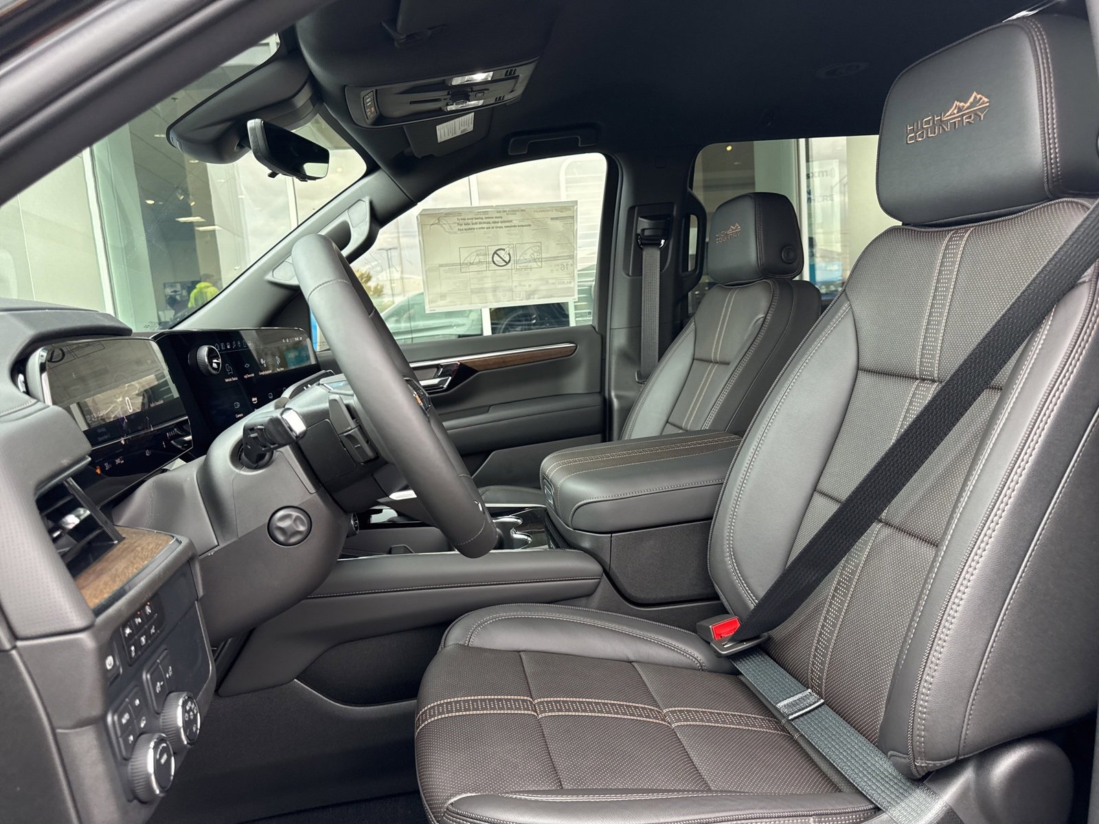 New 2025 Chevrolet Suburban High Country image 19