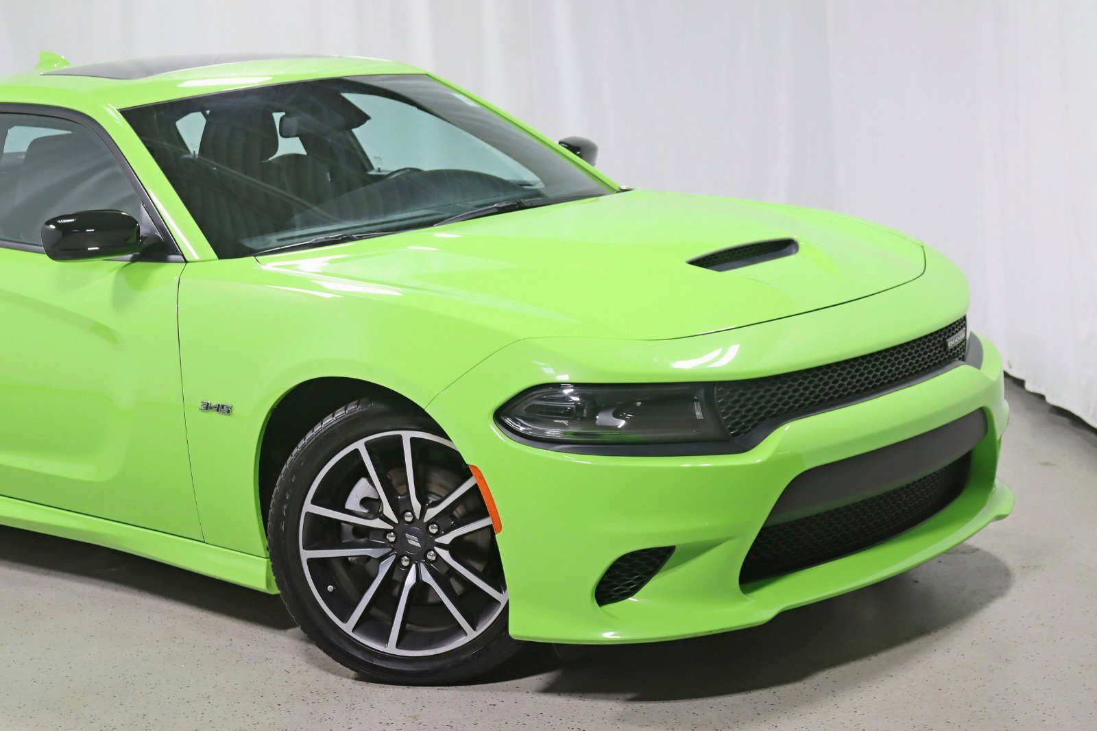 Used 2023 Dodge Charger R/T w/ Cold Weather Package RWD image 2