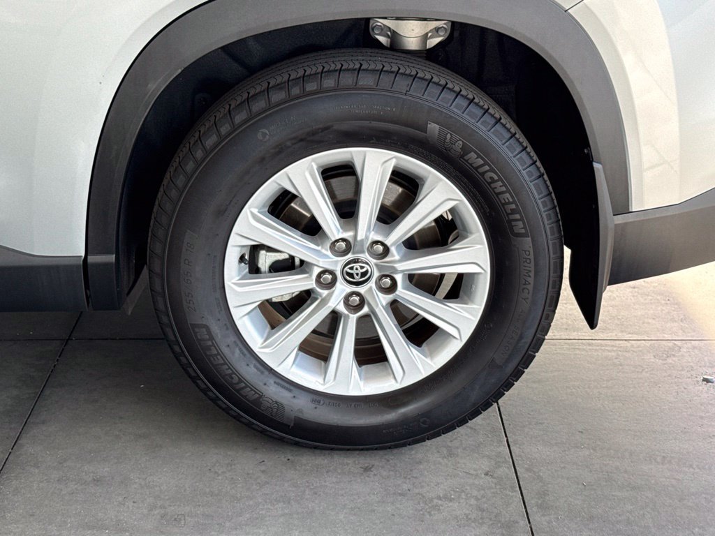 Certified 2024 Toyota Grand Highlander FWD image 18
