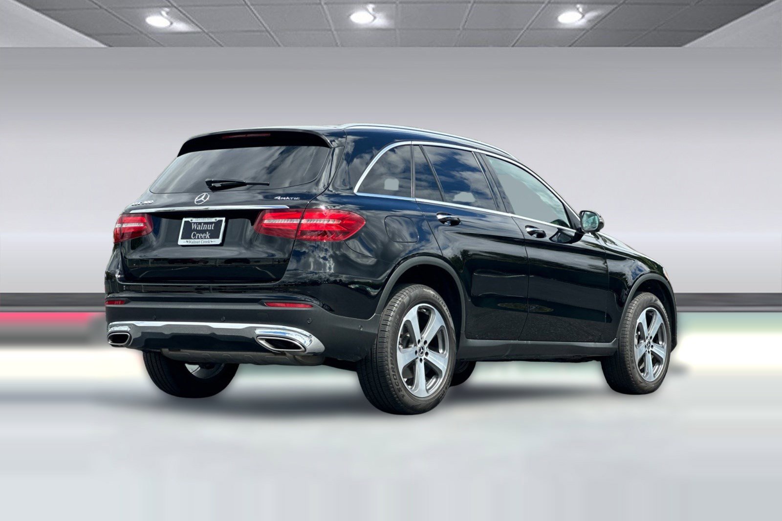 Used 2019 Mercedes-Benz GLC 300 4MATIC image 8