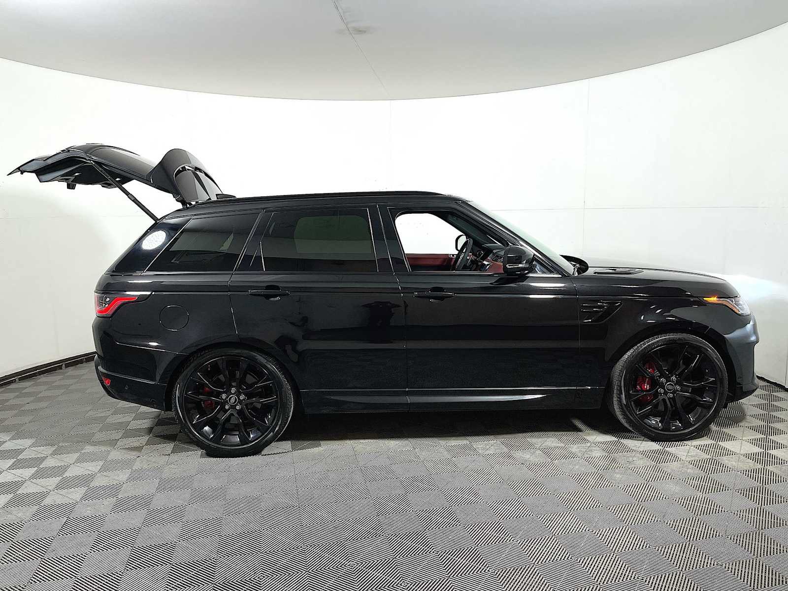 Used 2022 Land Rover Range Rover Sport HST AWD/4WD image 24