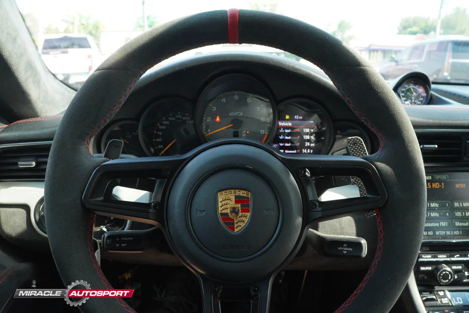 Used 2014 Porsche 911 GT3 w/ Sound Package Plus RWD image 31