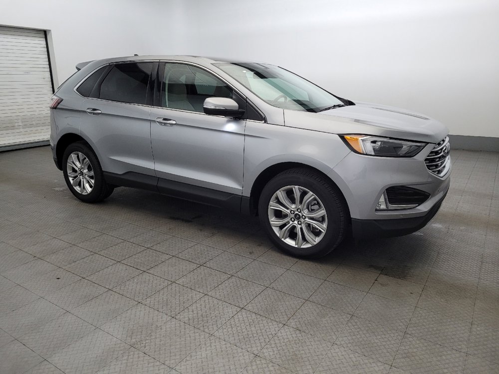 Used 2024 Ford Edge Titanium image 11