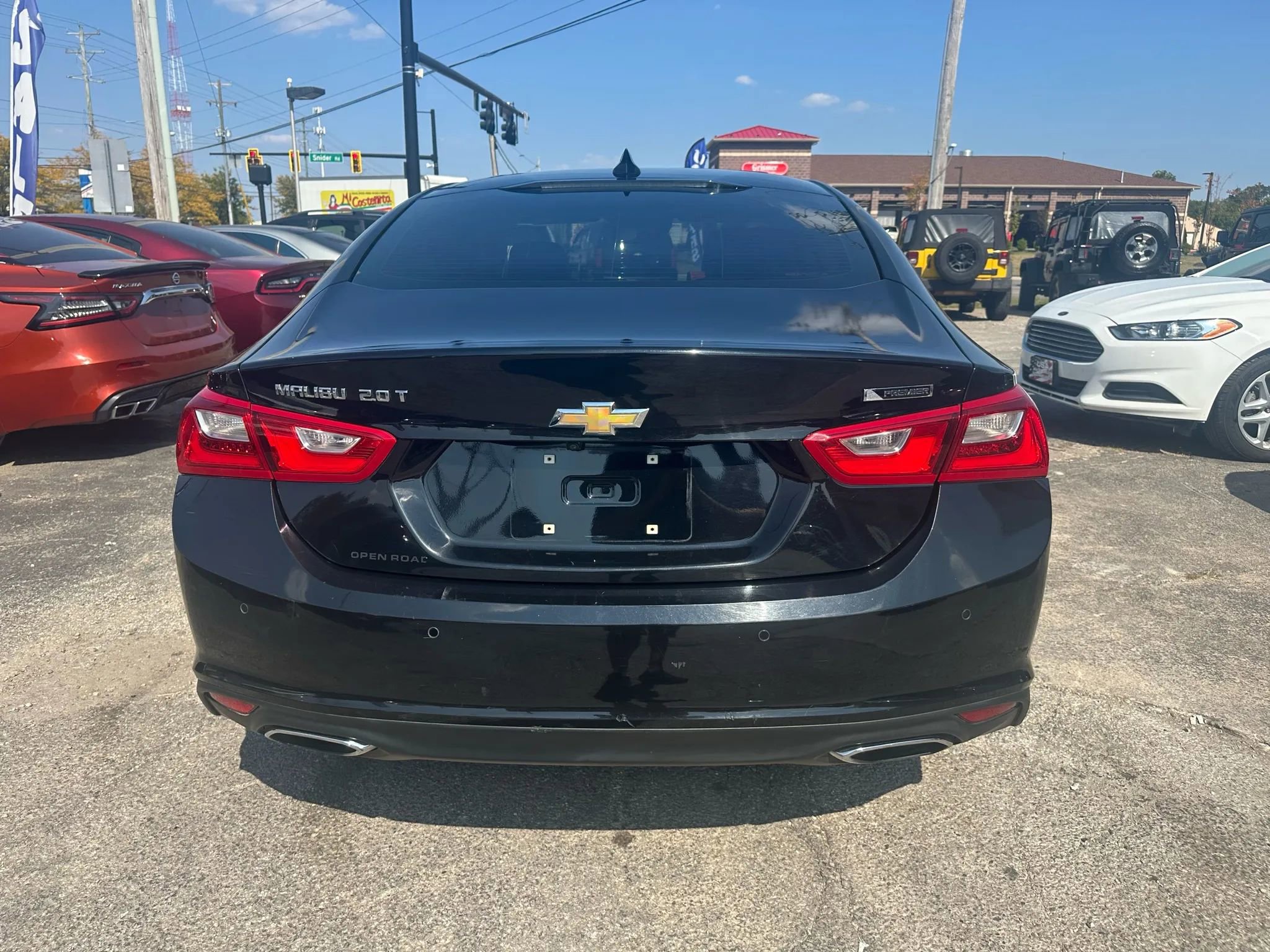 Used 2017 Chevrolet Malibu Premier w/ Premier Sun and Wheel Package image 6