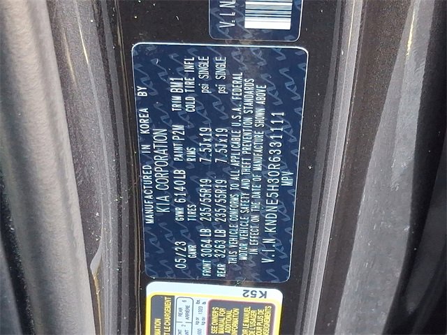 Used 2024 Kia Carnival SX Prestige image 29