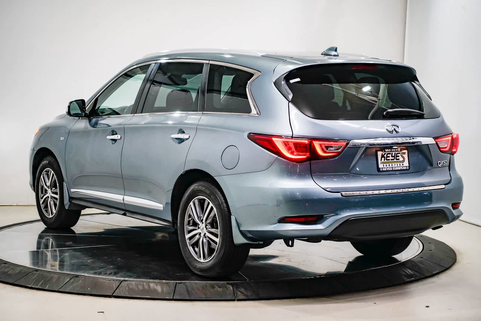 Used 2017 INFINITI QX60 FWD w/ Premium Plus Package image 2