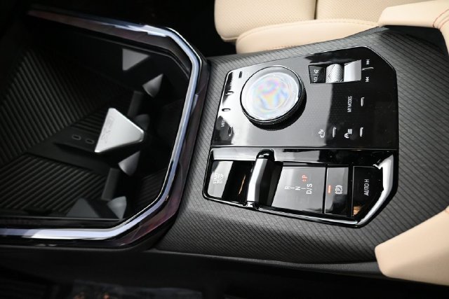 New 2026 BMW X3 xDrive30i w/ Premium Package AWD/4WD image 13