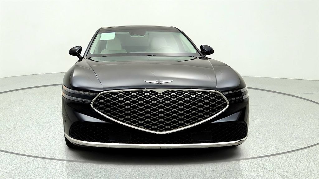 Used 2025 Genesis G90 3.5T AWD/4WD image 2