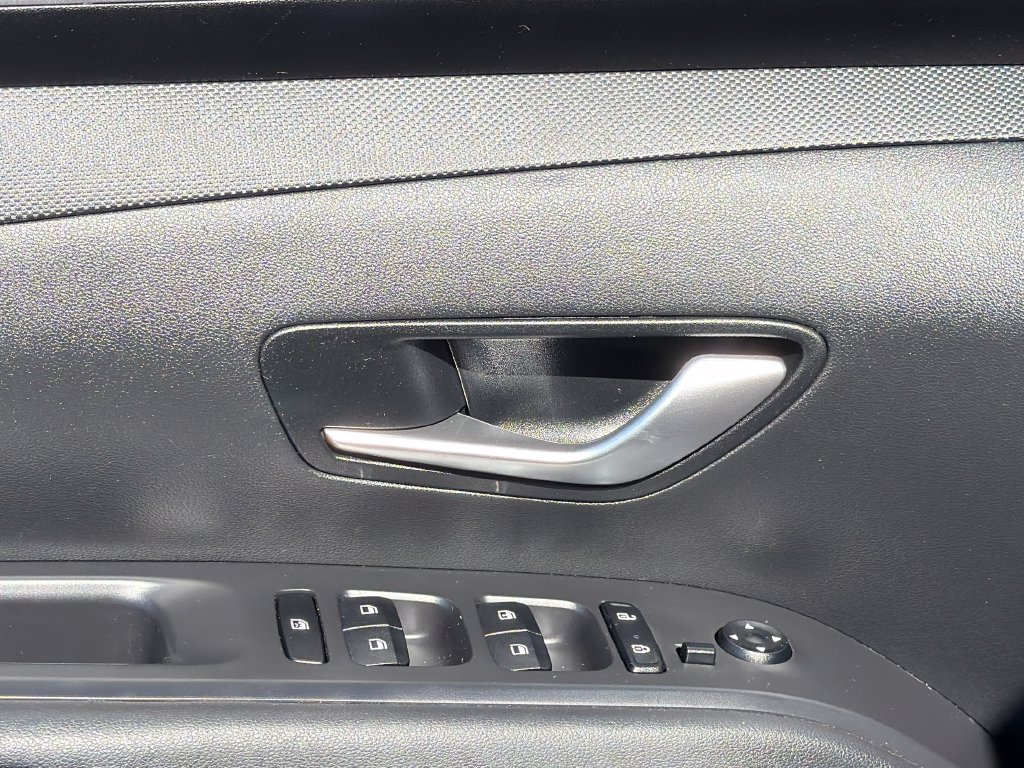 Used 2024 Hyundai Tucson SE AWD/4WD image 11