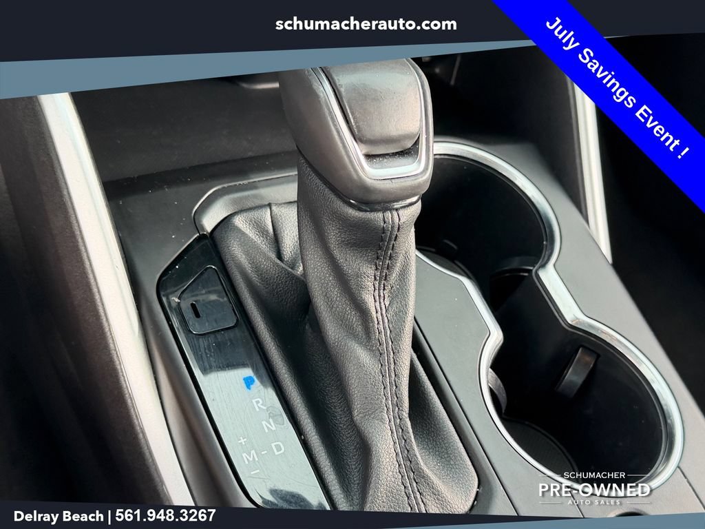 Used 2021 Toyota Highlander LE FWD image 21