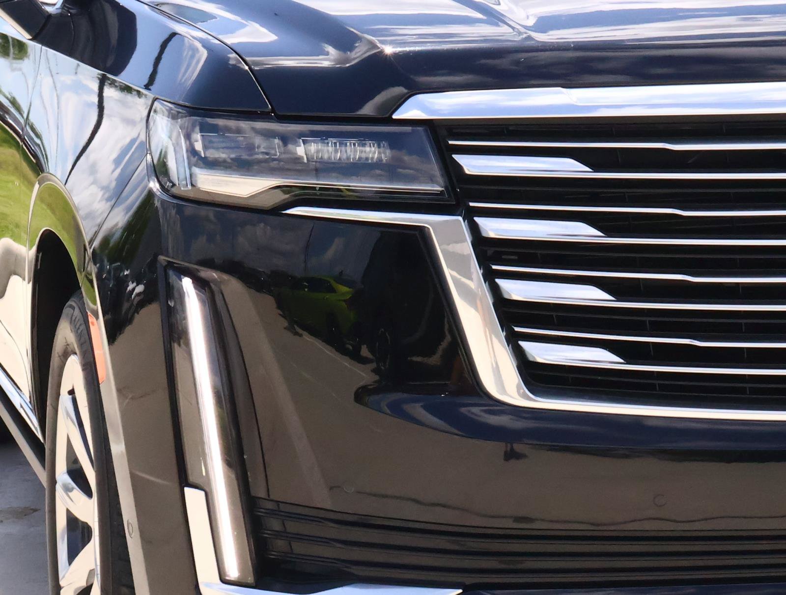 Used 2024 Cadillac Escalade ESV Premium Luxury Platinum AWD/4WD image 9