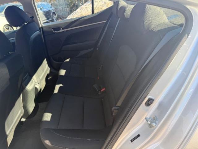 Used 2018 Hyundai Elantra SE FWD image 28