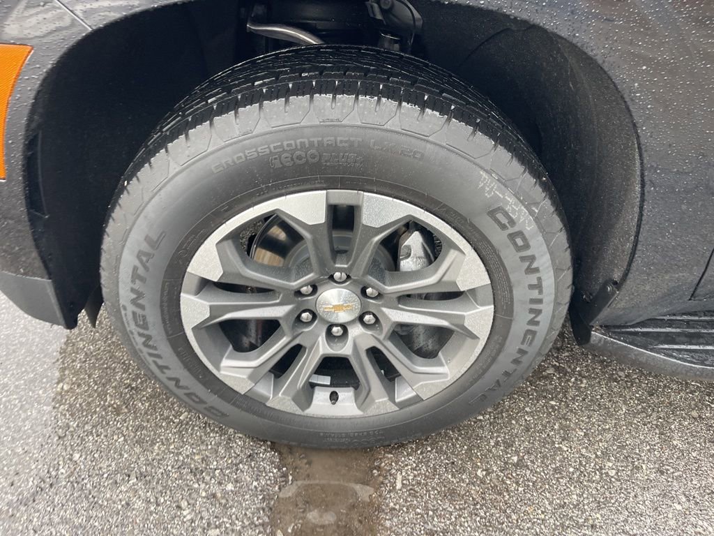 Certified 2026 Chevrolet Suburban Premier w/ Sun And Tow Package image 9