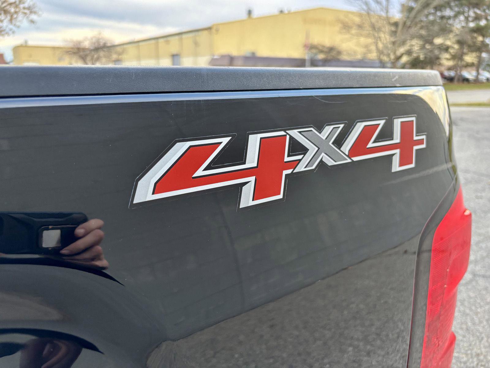 Used 2014 GMC Sierra 1500 SLE w/ All-Terrain Package image 40