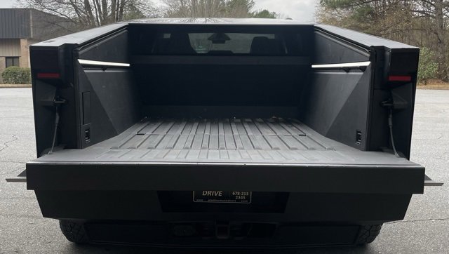 Used 2024 Tesla Cybertruck AWD Crew Cab image 8