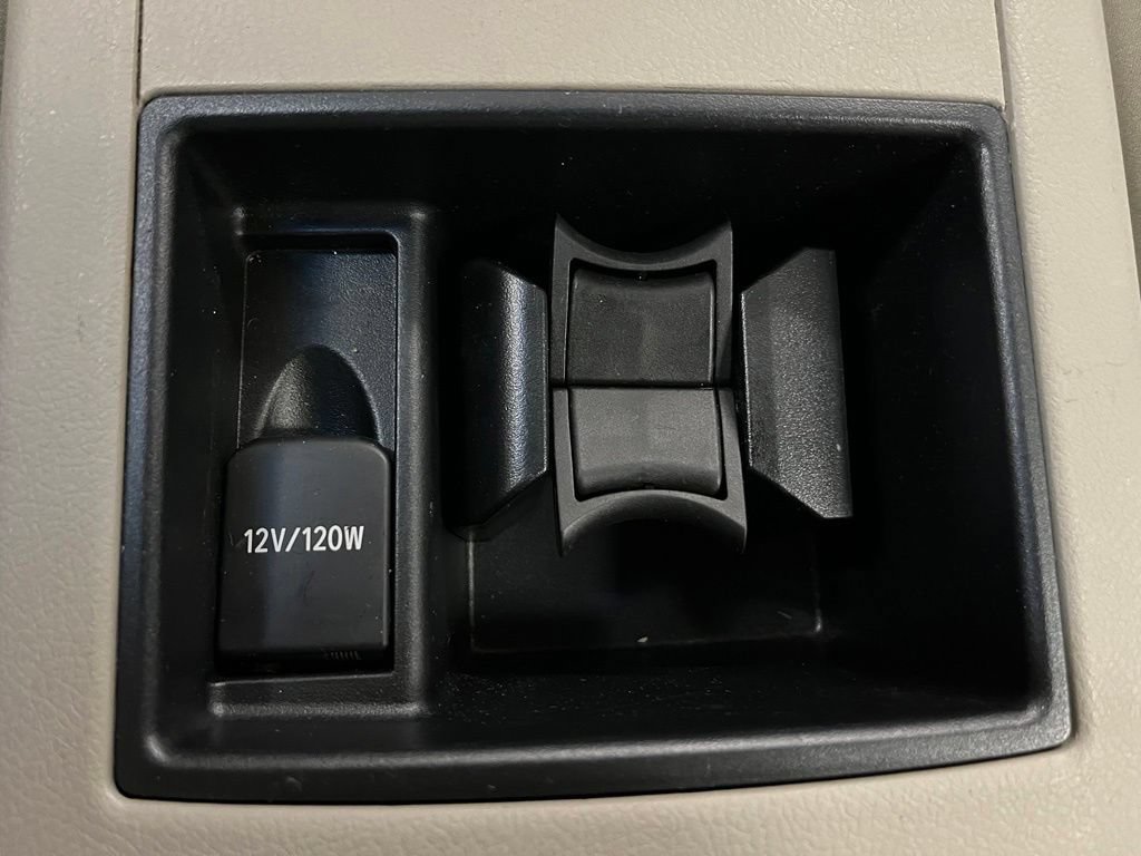 Used 2009 Toyota Camry LE FWD image 11