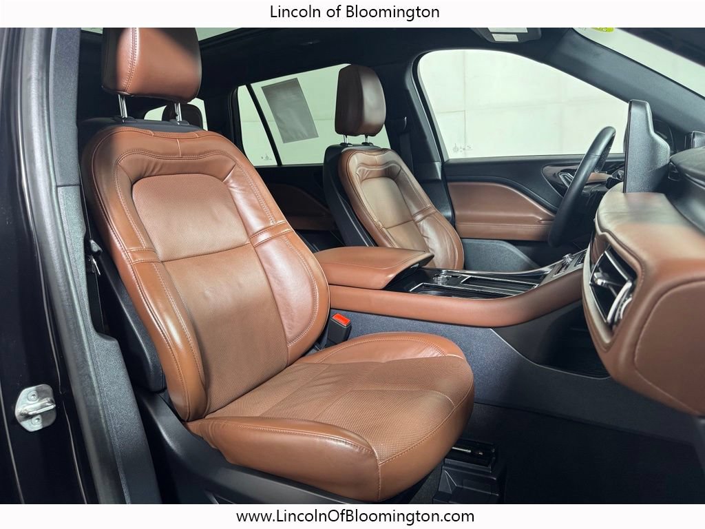 Certified 2025 Lincoln Aviator Reserve w/ Illumination Package AWD/4WD image 11