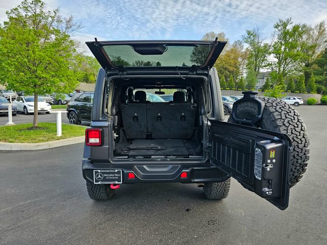 Used 2021 Jeep Wrangler Unlimited Rubicon w/ Cold Weather Group AWD/4WD image 19