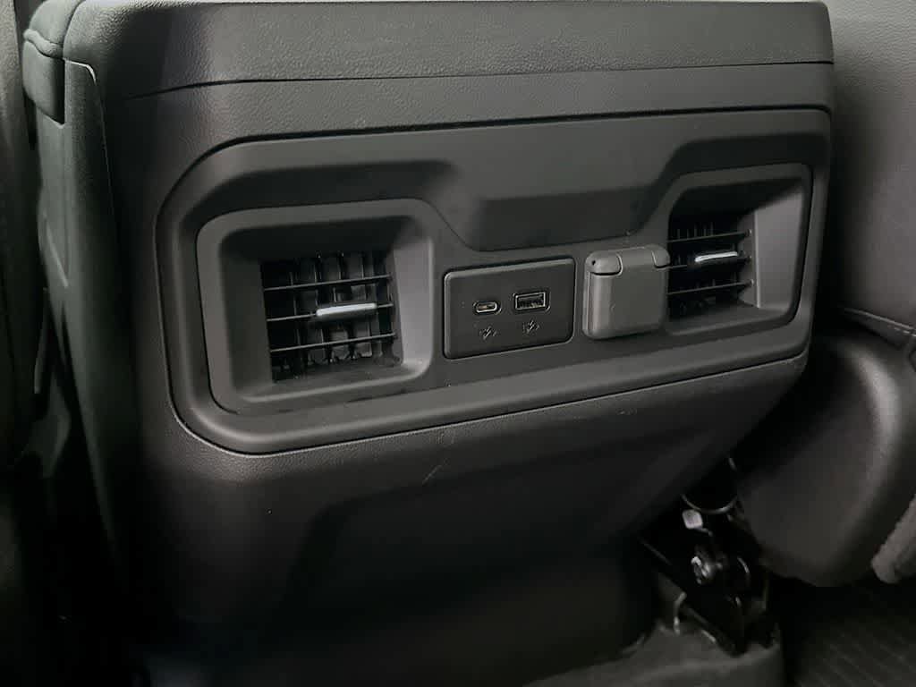 Used 2022 Chevrolet Silverado 1500 RST AWD/4WD image 13