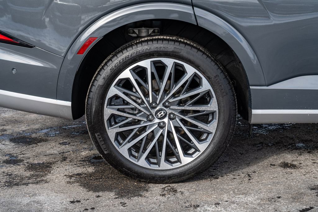 Used 2026 Hyundai Palisade Calligraphy image 10