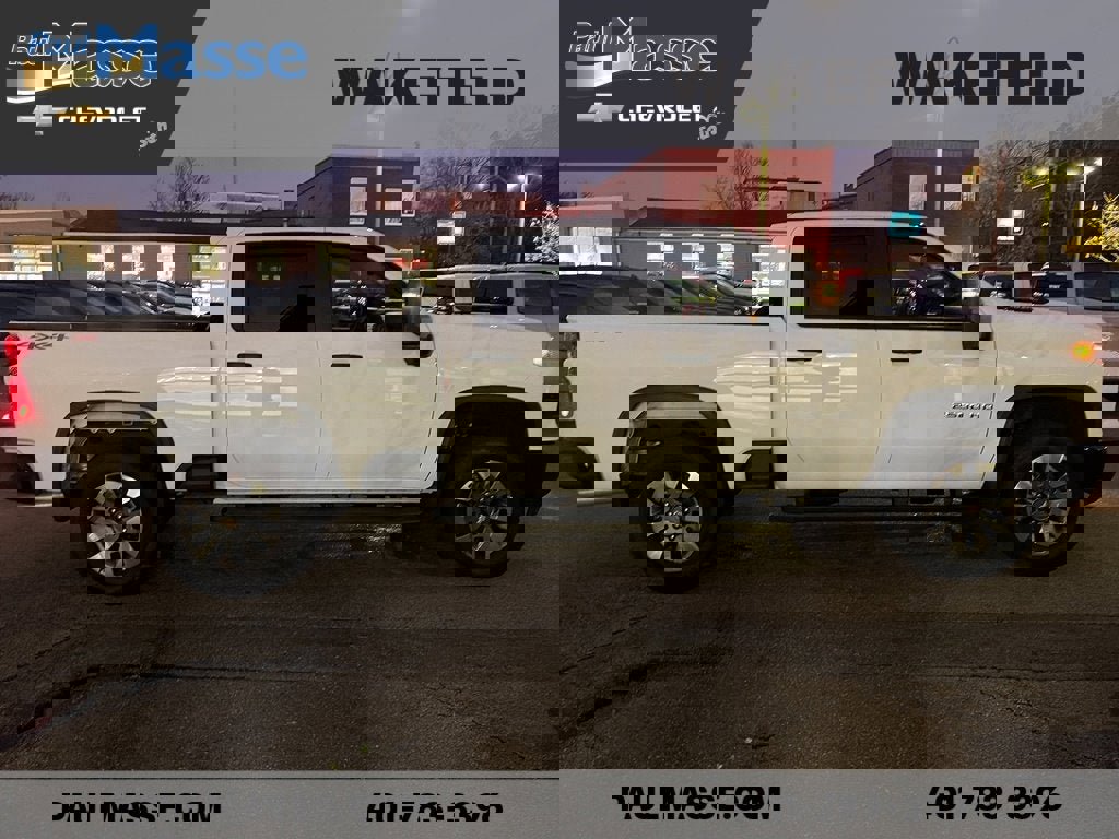 Used 2025 Chevrolet Silverado 2500 Custom w/ Custom Value Package image 4