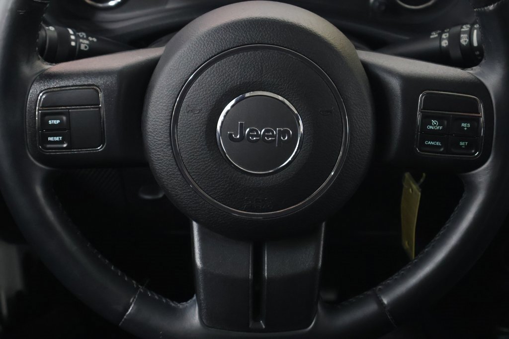 Used 2013 Jeep Wrangler Unlimited Sport image 17