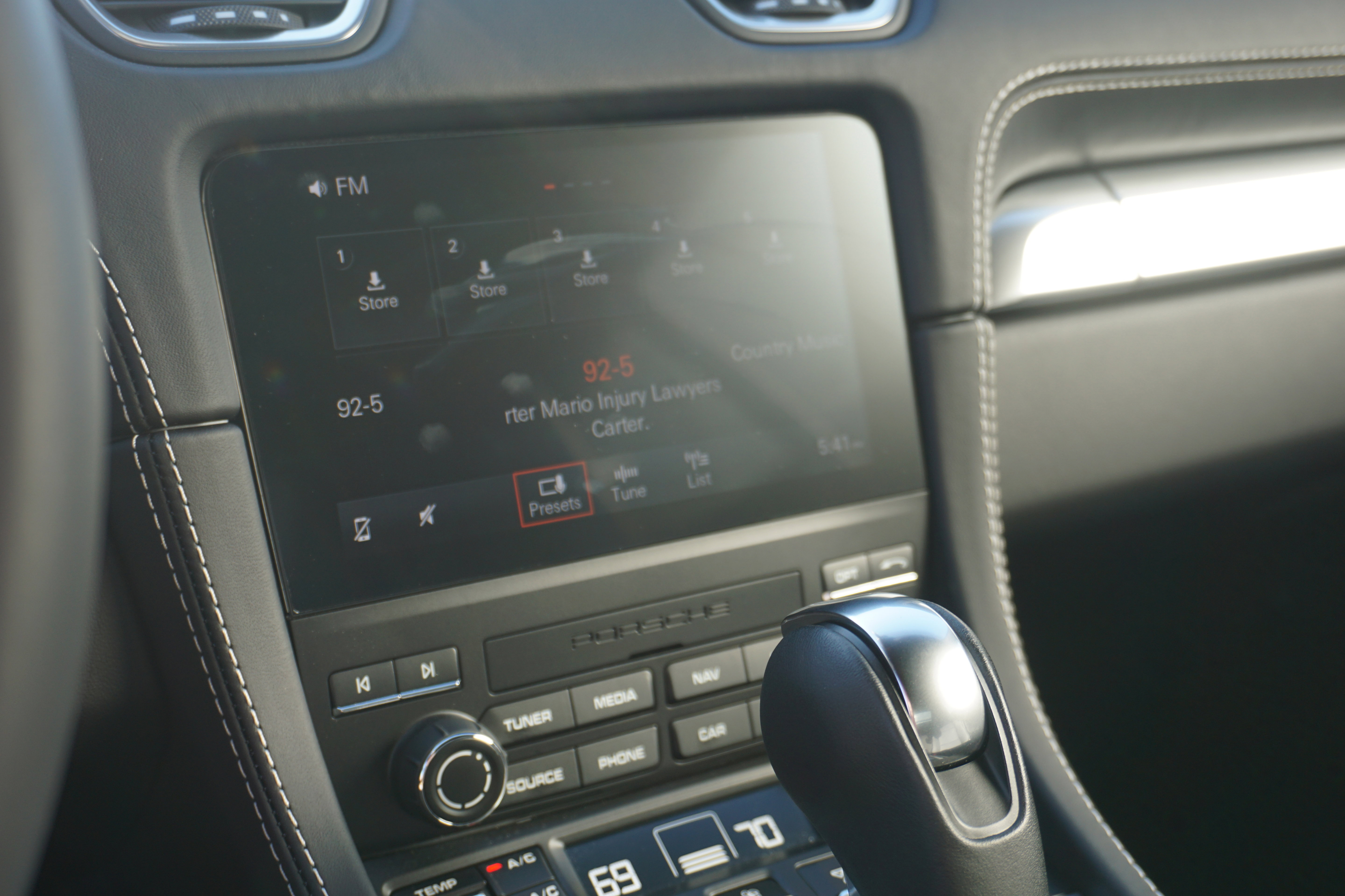 Certified 2024 Porsche 718 Cayman RWD image 24