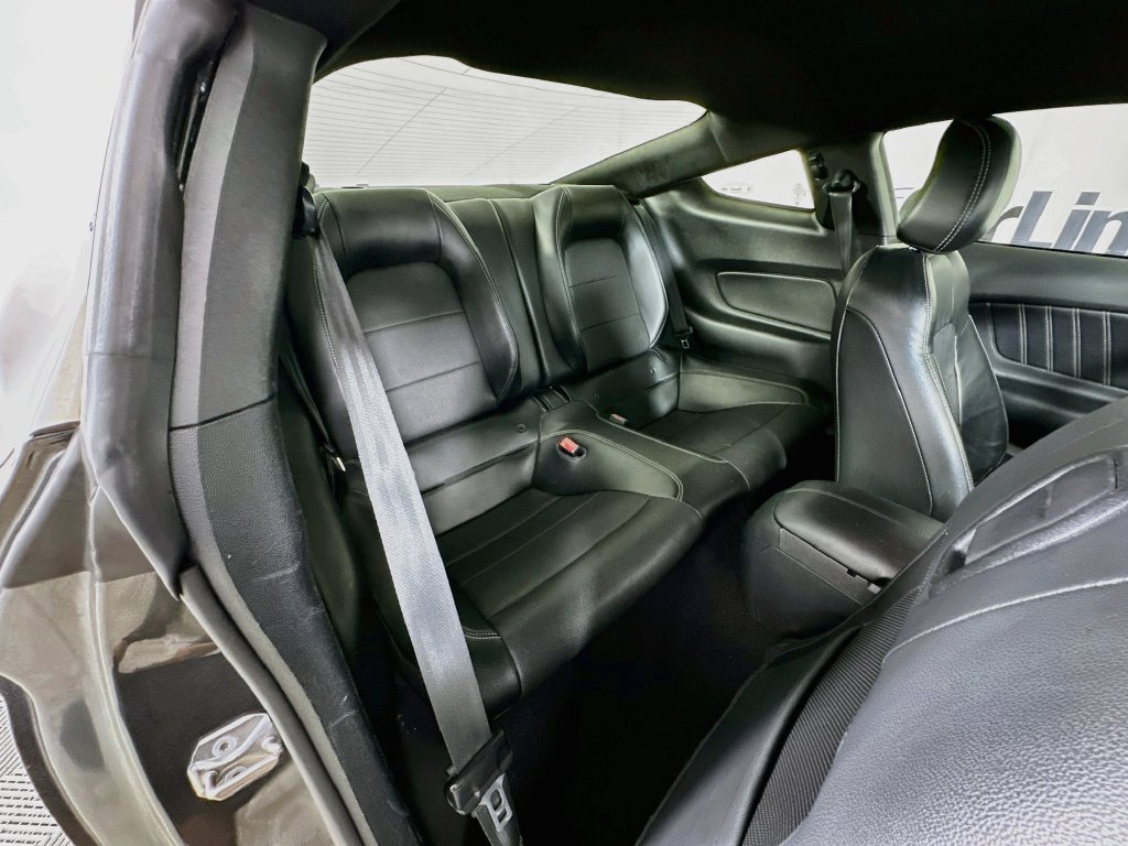 Used 2020 Ford Mustang GT Premium RWD image 30