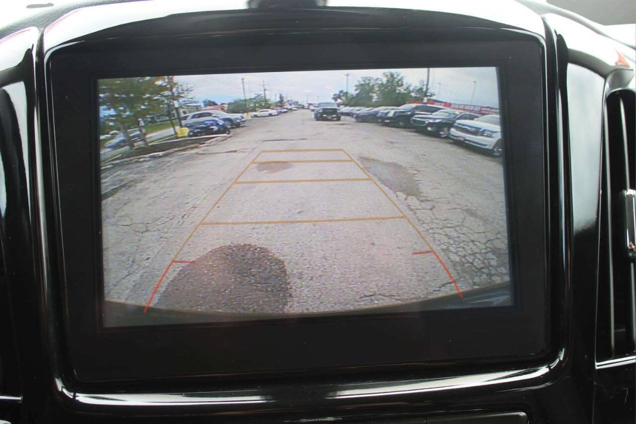 Used 2019 Chevrolet Traverse LT AWD/4WD image 37