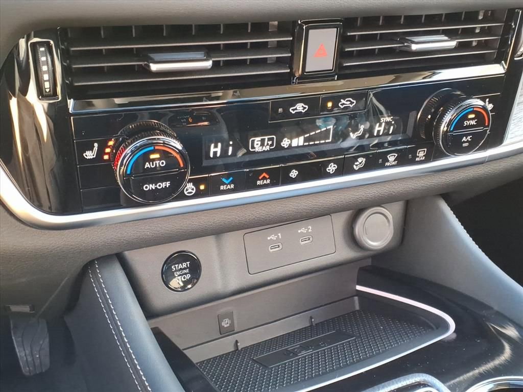 New 2026 Nissan Rogue Platinum w/ Tech Package image 14