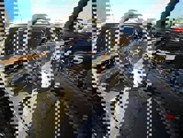 Used 2023 Cadillac Escalade Luxury image 5