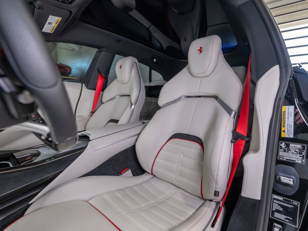 Certified 2025 Ferrari Purosangue image 12