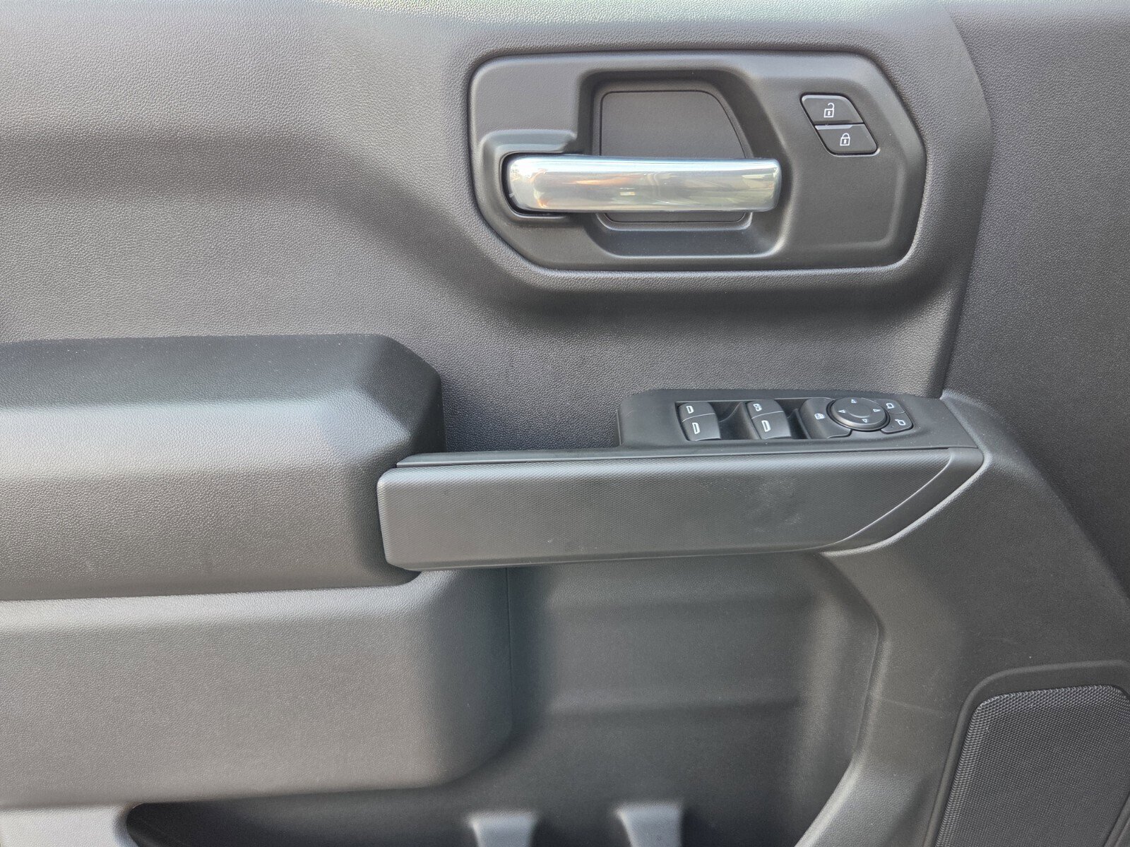 New 2026 Chevrolet Silverado 1500 Custom Trail Boss w/ Dark Appearance Package AWD/4WD image 12