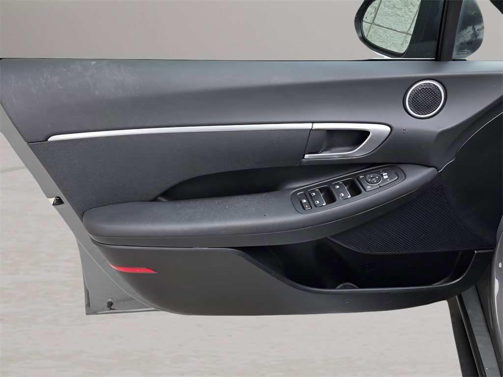 Certified 2023 Hyundai Sonata SE w/ Preferred Accessory Package image 14
