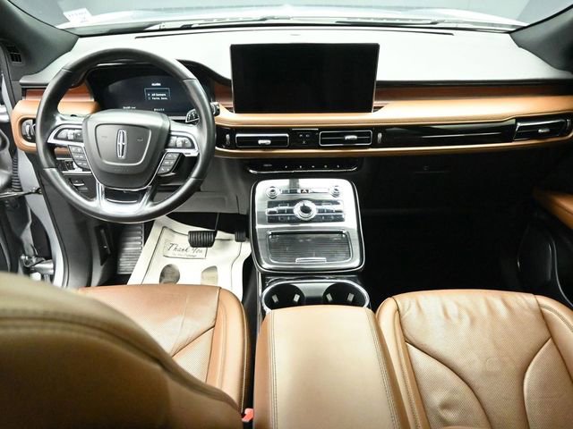 Certified 2023 Lincoln Nautilus Reserve w/ Luxury Package image 22