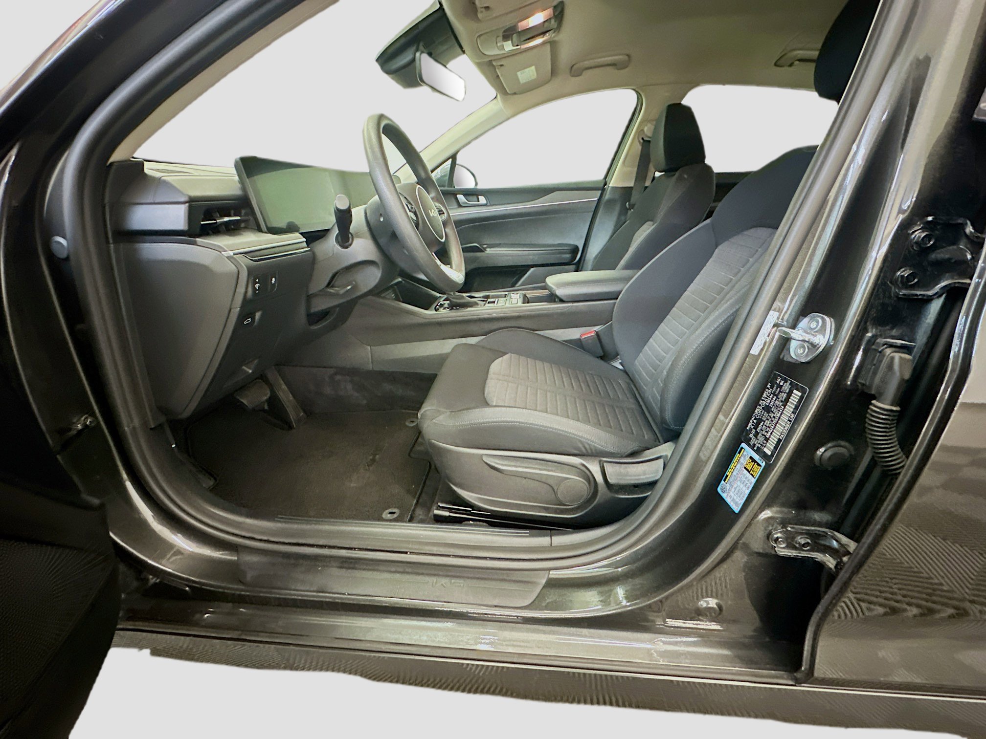 Used 2025 Kia K5 LXS image 13