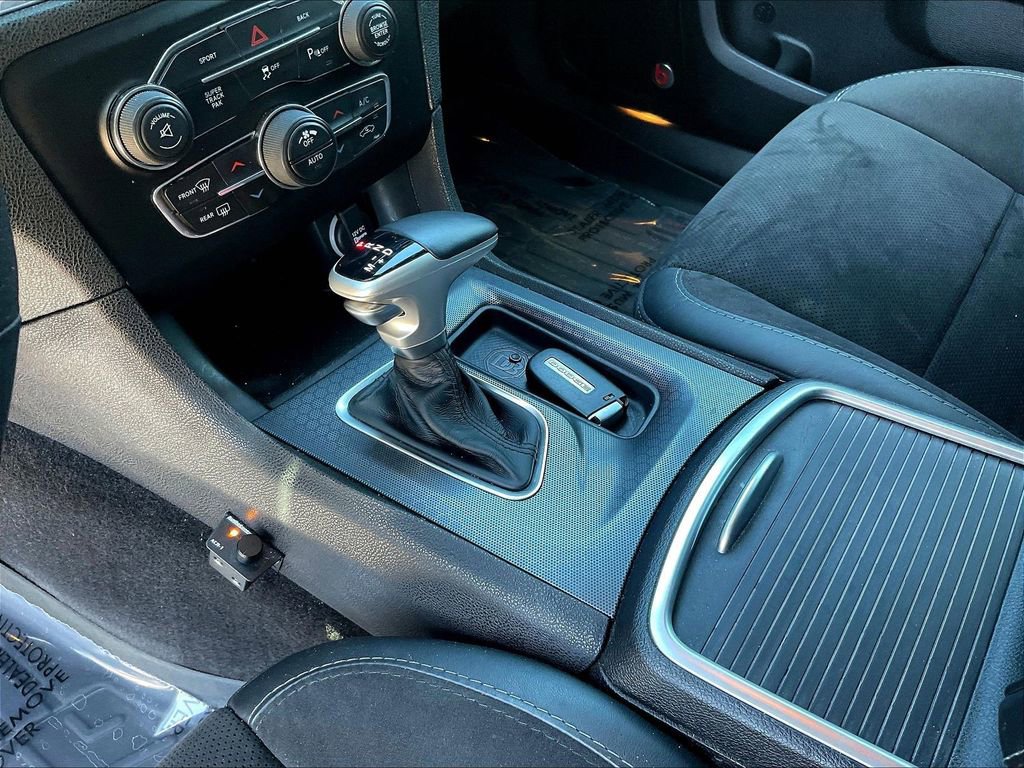 Used 2016 Dodge Charger R/T Scat Pack w/ Beats Audio Group RWD image 18